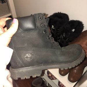 Black timberland boots